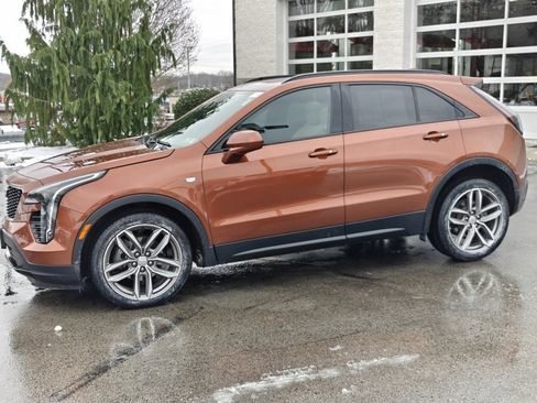Used 2019 Cadillac XT4 Sport w/ Cold Weather Package image 8