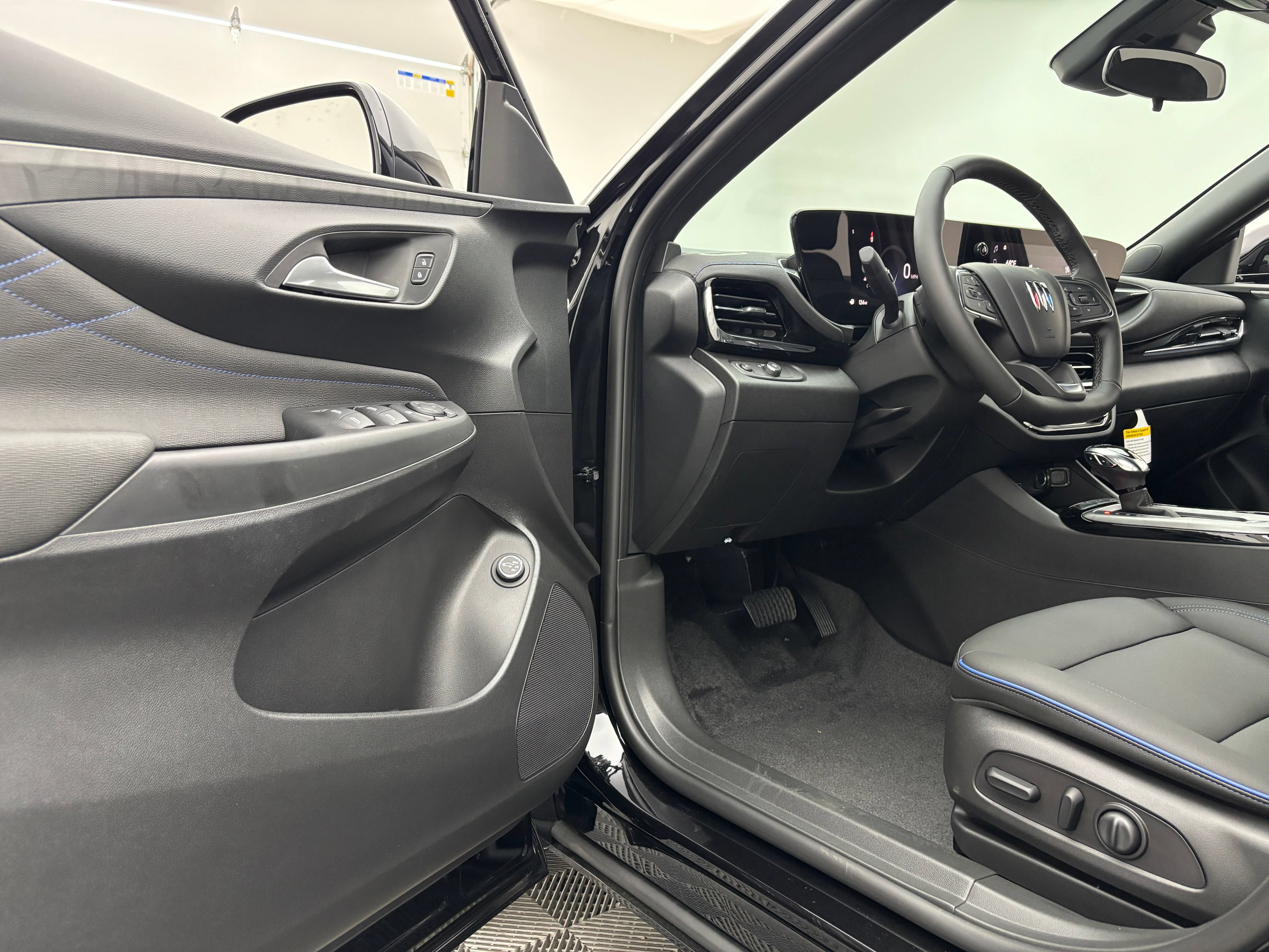 New 2026 Buick Envista Sport Touring w/ Convenience I Package FWD image 15