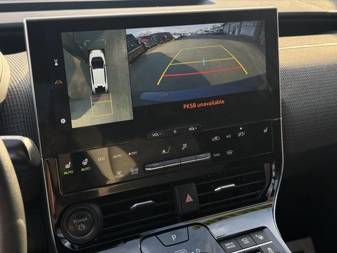 Used 2023 Toyota bZ4X AWD image 24