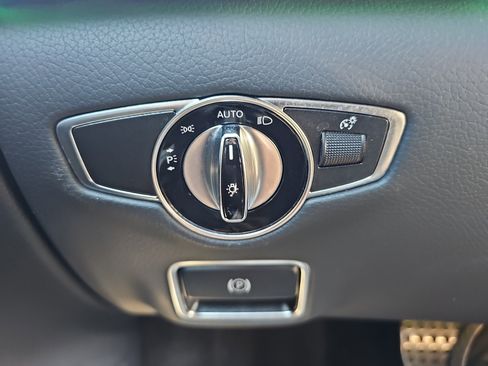 Used 2019 Mercedes-Benz S 560 4MATIC Sedan image 27