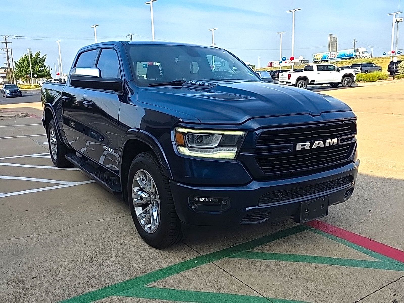 Used 2019 RAM 1500 Laramie w/ Sport Appearance Package AWD/4WD image 2