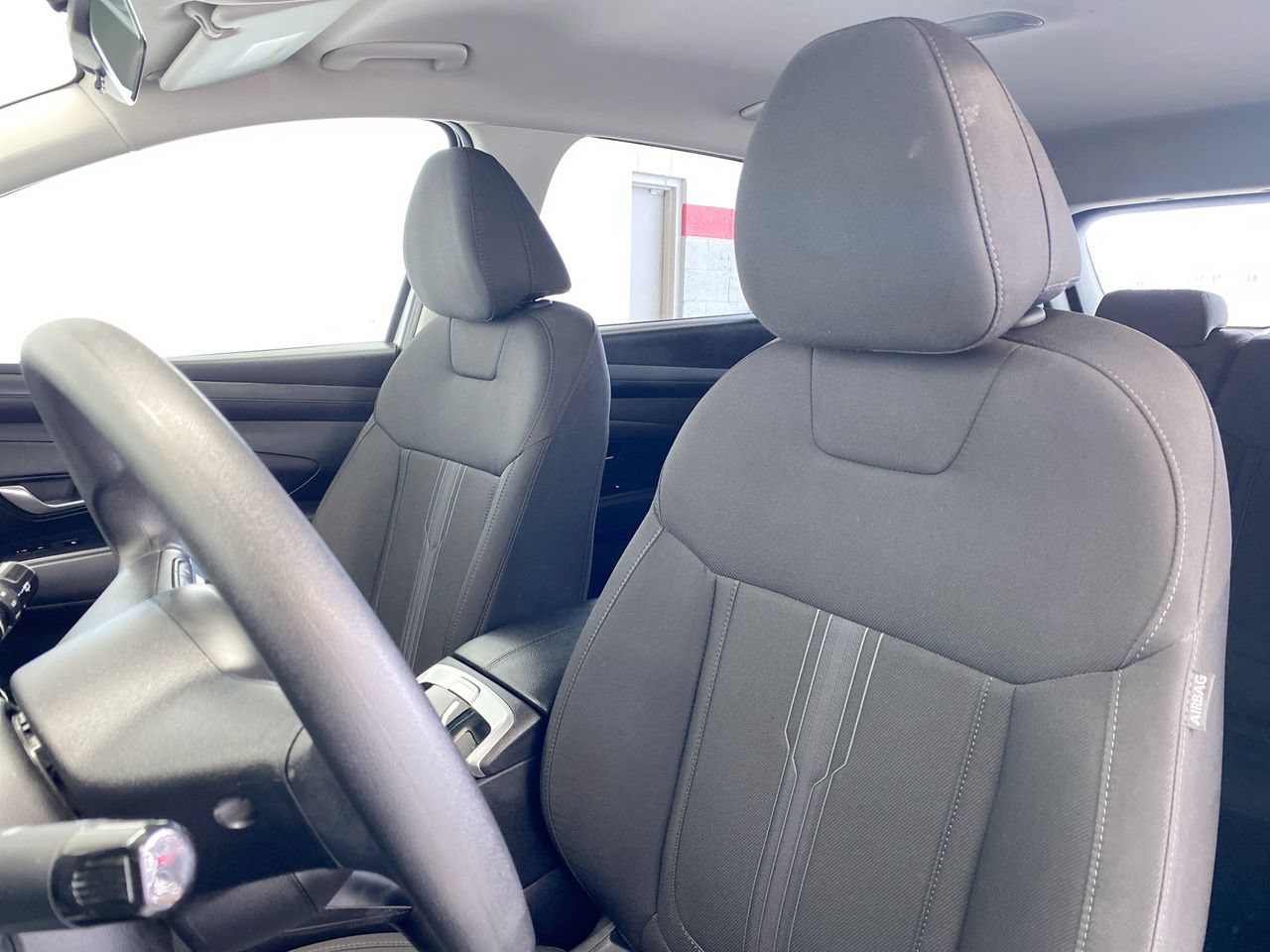 Used 2025 Hyundai Tucson SEL AWD/4WD image 19
