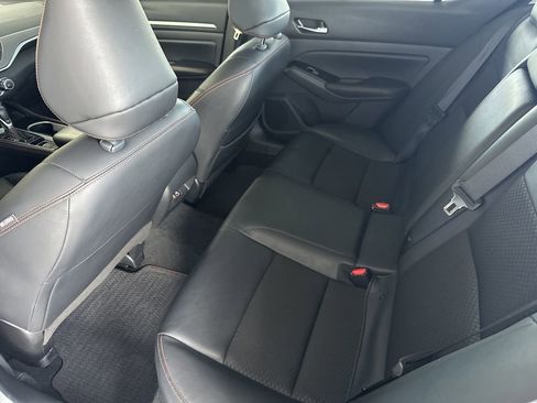 Used 2024 Nissan Altima 2.5 SR image 28