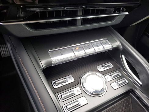 New 2026 Lincoln Nautilus Reserve image 30