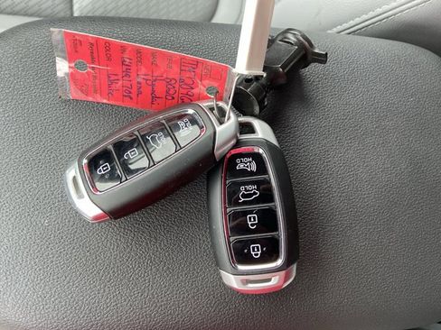 Used 2020 Hyundai Kona Limited image 43