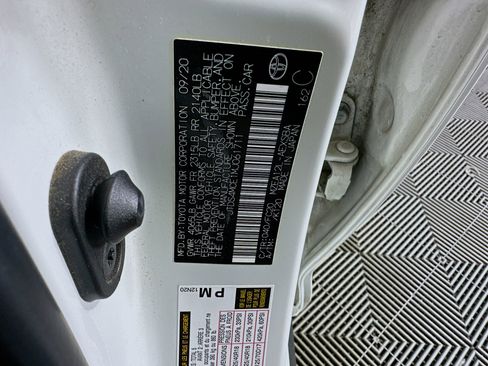 Used 2021 Toyota Corolla SE image 12