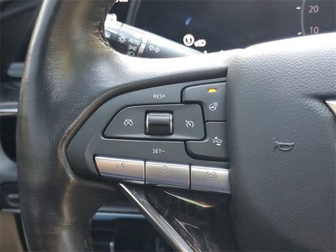 Certified 2023 Cadillac Escalade Premium Luxury w/ Performance Package image 24