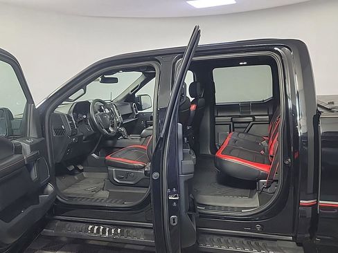 Used 2019 Ford F150 Lariat w/ Equipment Group 502A Luxury AWD/4WD image 15