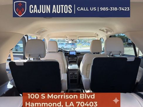 Used 2021 Ford Explorer Platinum w/ Equipment Group 601A image 11