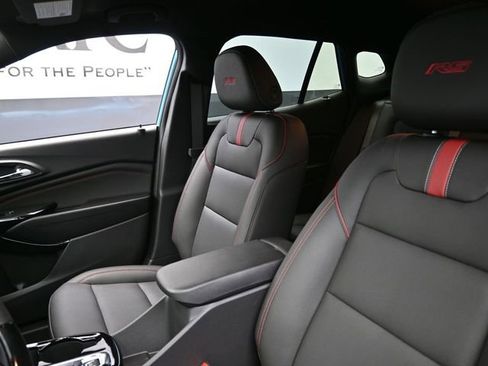 Used 2025 Chevrolet Trax RS w/ Driver Confidence Package image 16