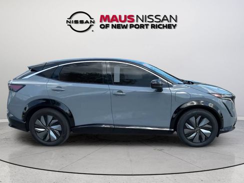 Used 2025 Nissan Ariya FWD image 19