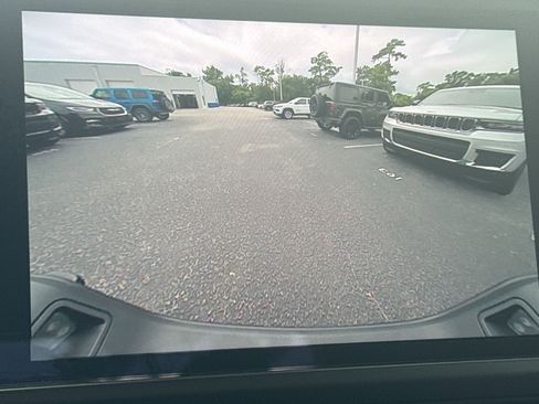 New 2025 Jeep Gladiator Sport image 33