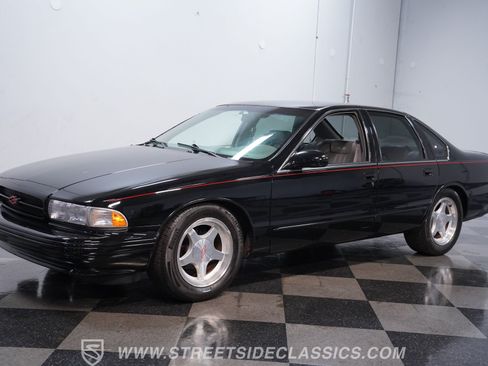 Used 1995 Chevrolet Impala SS RWD image 7