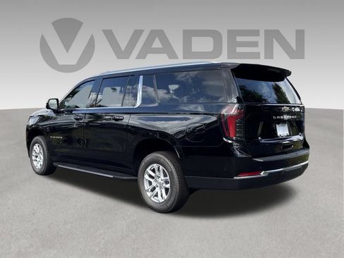 New 2026 Chevrolet Suburban LS RWD image 8