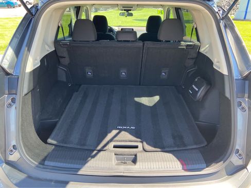 Used 2023 Nissan Rogue S AWD/4WD image 14