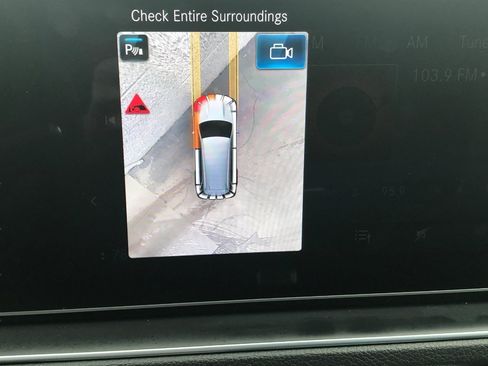 Used 2021 Mercedes-Benz GLS 450 4MATIC image 32