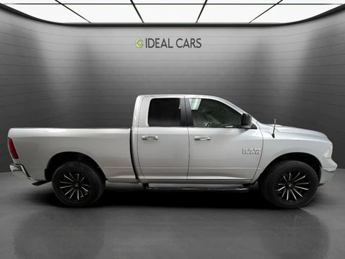 Used 2017 RAM 1500 Classic SLT RWD image 4