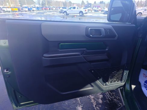 Used 2024 Ford Bronco Black Diamond image 9