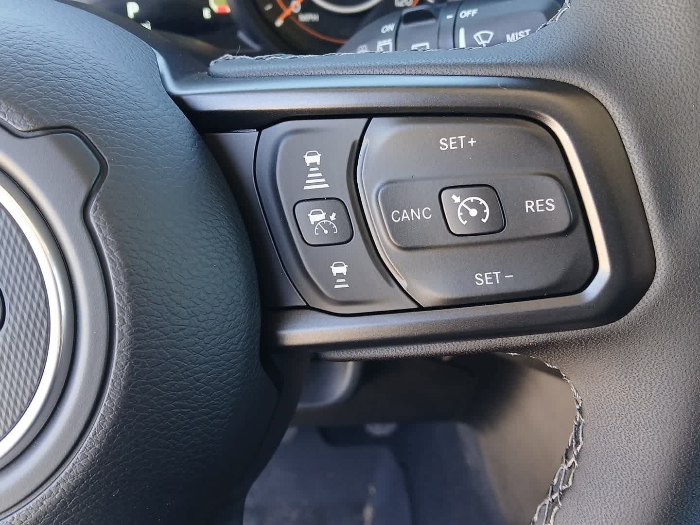 Used 2025 Jeep Wrangler Unlimited Sport AWD/4WD image 28