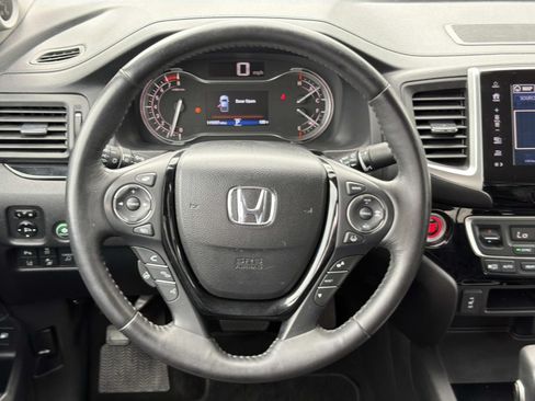 Used 2018 Honda Ridgeline RTL-E image 24