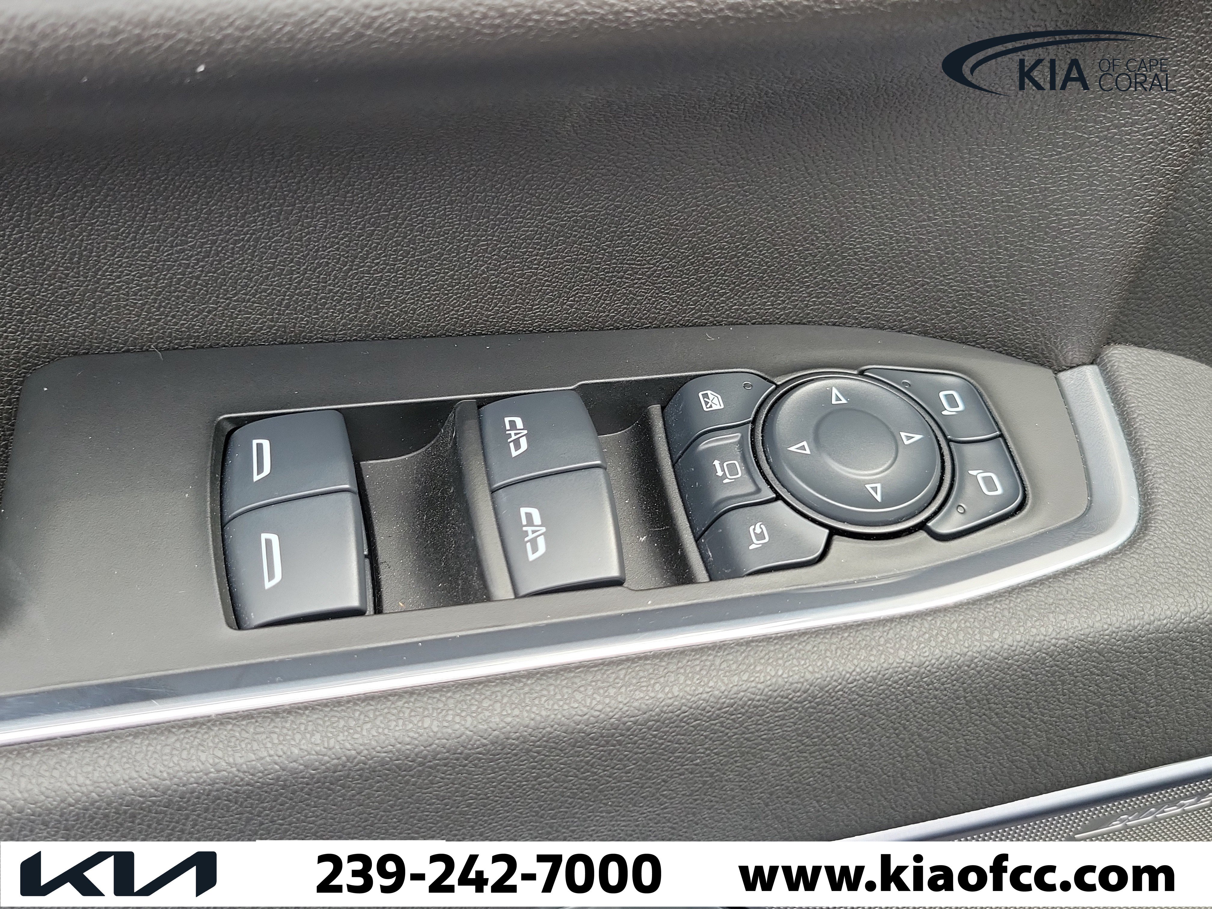 Used 2025 Chevrolet Silverado 2500 High Country w/ Midnight Edition AWD/4WD image 23
