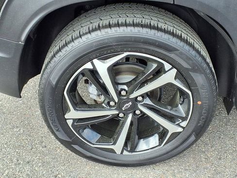 Used 2022 Chevrolet TrailBlazer RS w/ Technology Package AWD/4WD image 12