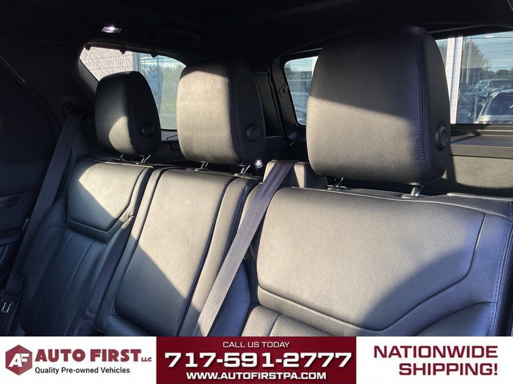 Used 2020 Land Rover Discovery HSE AWD/4WD image 13