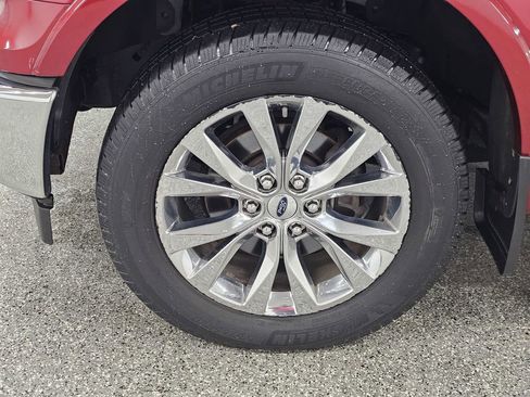 Used 2017 Ford F150 Lariat w/ Equipment Group 502A Luxury image 10