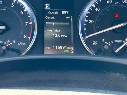 Used 2017 Toyota Highlander XLE image 40