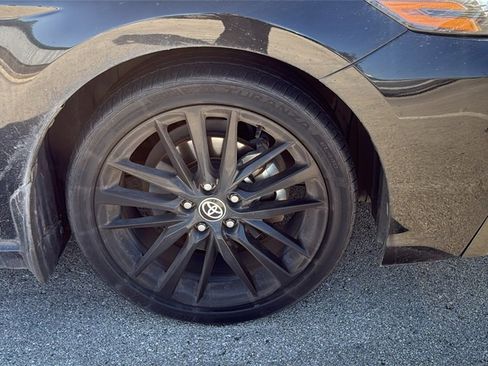 Used 2021 Toyota Camry XSE image 12