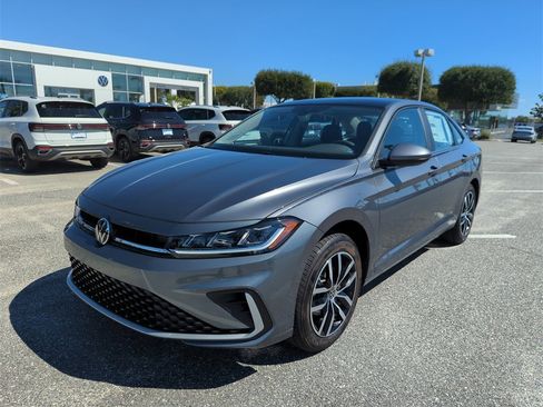 New 2026 Volkswagen Jetta SE image 10