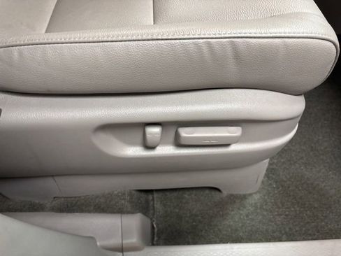 Used 2017 Honda Odyssey Touring image 11