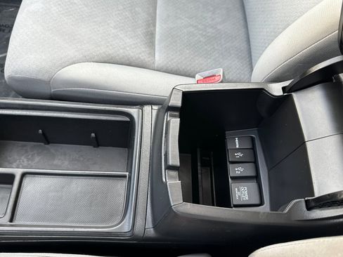 Used 2015 Honda CR-V EX image 32