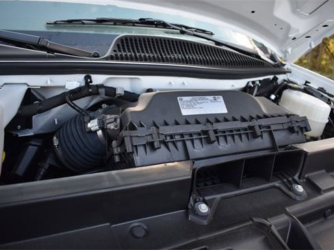 New 2025 Chevrolet Express 2500 w/ Driver Convenience Package image 28