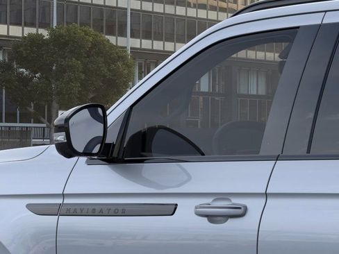 New 2026 Lincoln Navigator Reserve w/ Jet Appearance Package AWD/4WD image 20