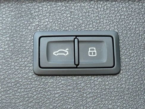 Used 2025 Audi Q5 Prestige image 62