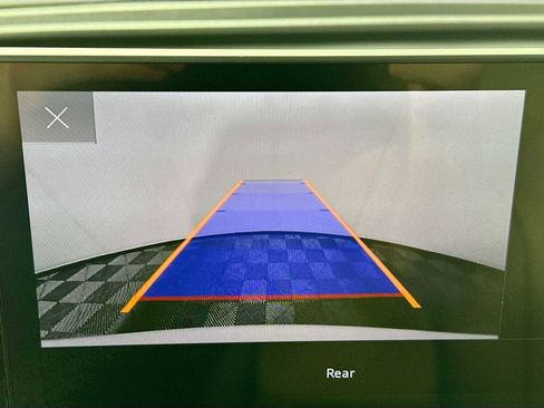 Used 2024 Audi Q5 e Premium w/ Convenience Package image 14