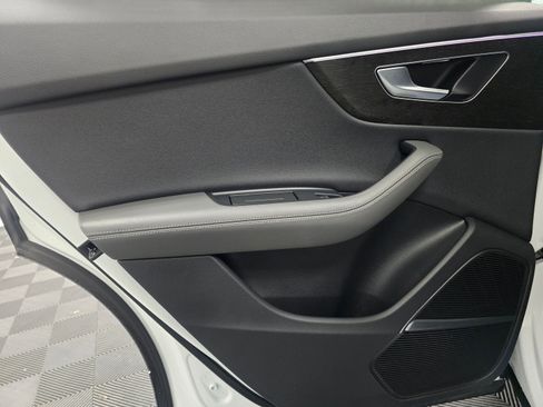 Certified 2025 Audi Q8 Premium Plus w/ Premium Plus Package image 20