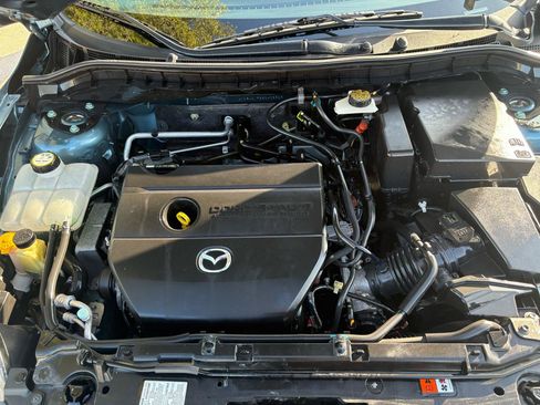 Used 2011 MAZDA MAZDA3 i Touring FWD image 39