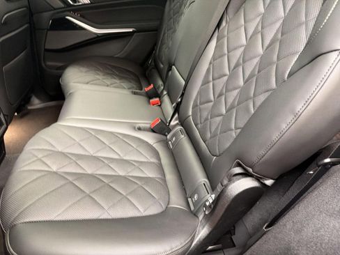 New 2026 BMW X7 xDrive40i image 25