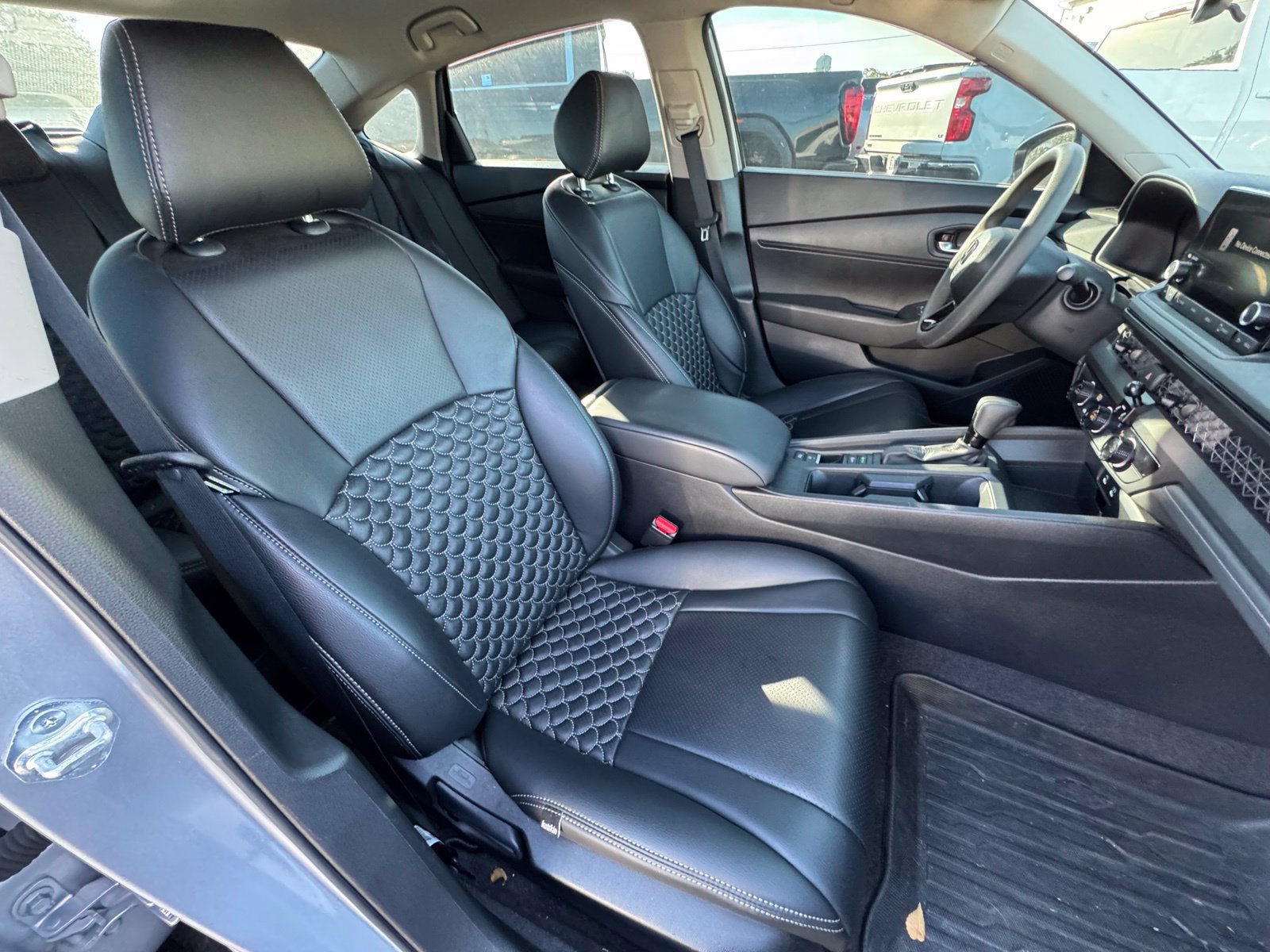 Used 2025 Honda Accord LX image 30