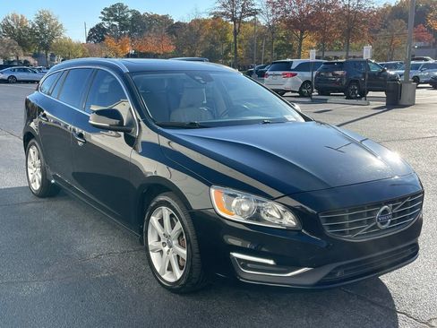 Used 2016 Volvo V60 T5 Premier image 8