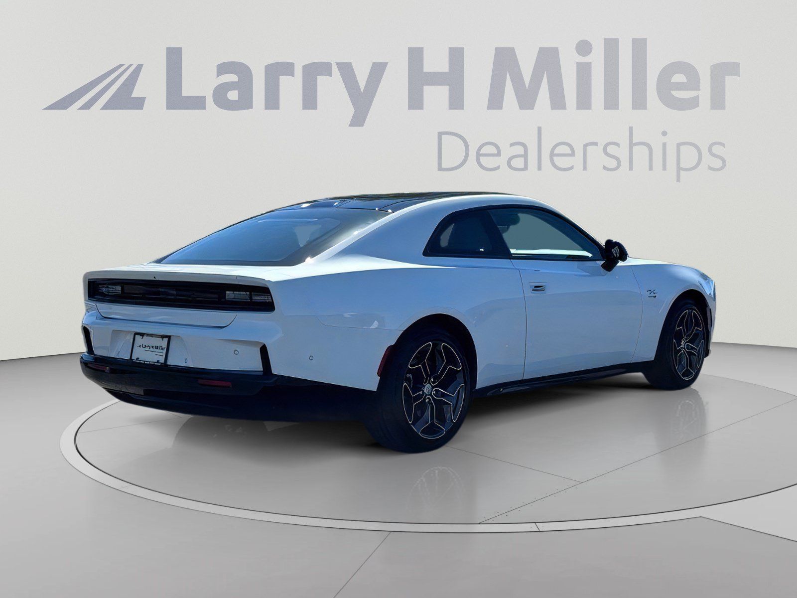 Used 2024 Dodge Charger Daytona R/T w/ Plus Group AWD/4WD image 6