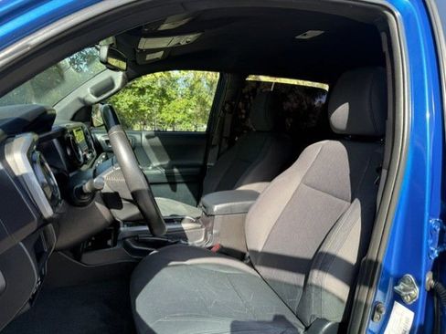 Used 2016 Toyota Tacoma 4x4 Double Cab image 19