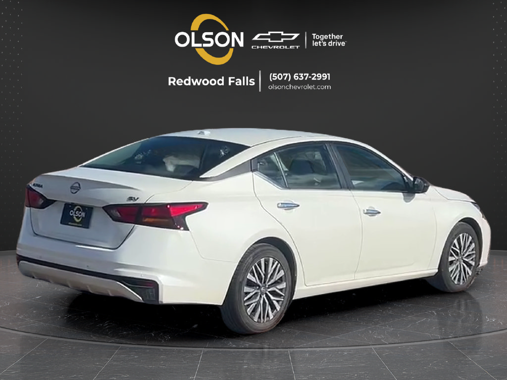 Used 2024 Nissan Altima 2.5 SV FWD image 5