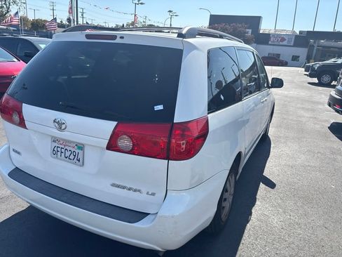 Used 2008 Toyota Sienna LE FWD image 4