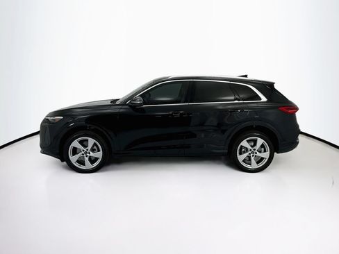 Certified 2025 Audi Q5 Premium Plus w/ Premium Plus AWD/4WD image 8