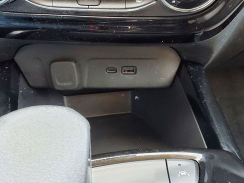 Used 2024 Chevrolet Trax LT w/ Driver Confidence Package image 32