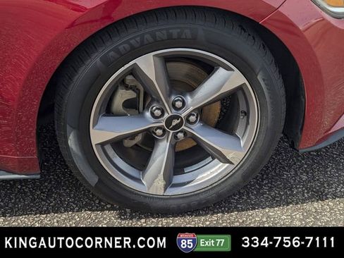 Used 2017 Ford Mustang Coupe RWD image 9
