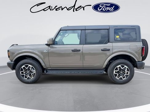 New 2026 Ford Bronco Outer Banks image 8